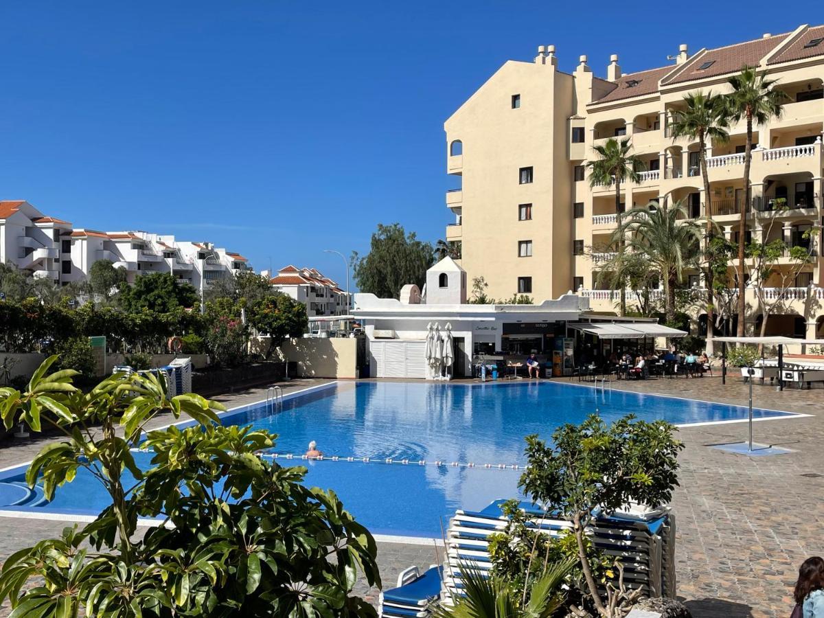 Castle Harbour Cristianos Beautiful With Pool View Apartment Los Cristianos (Tenerife)